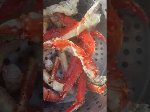 Cooking King Crab to Perfection: Jumbo Legs Steaming Guide