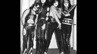 Kiss Video