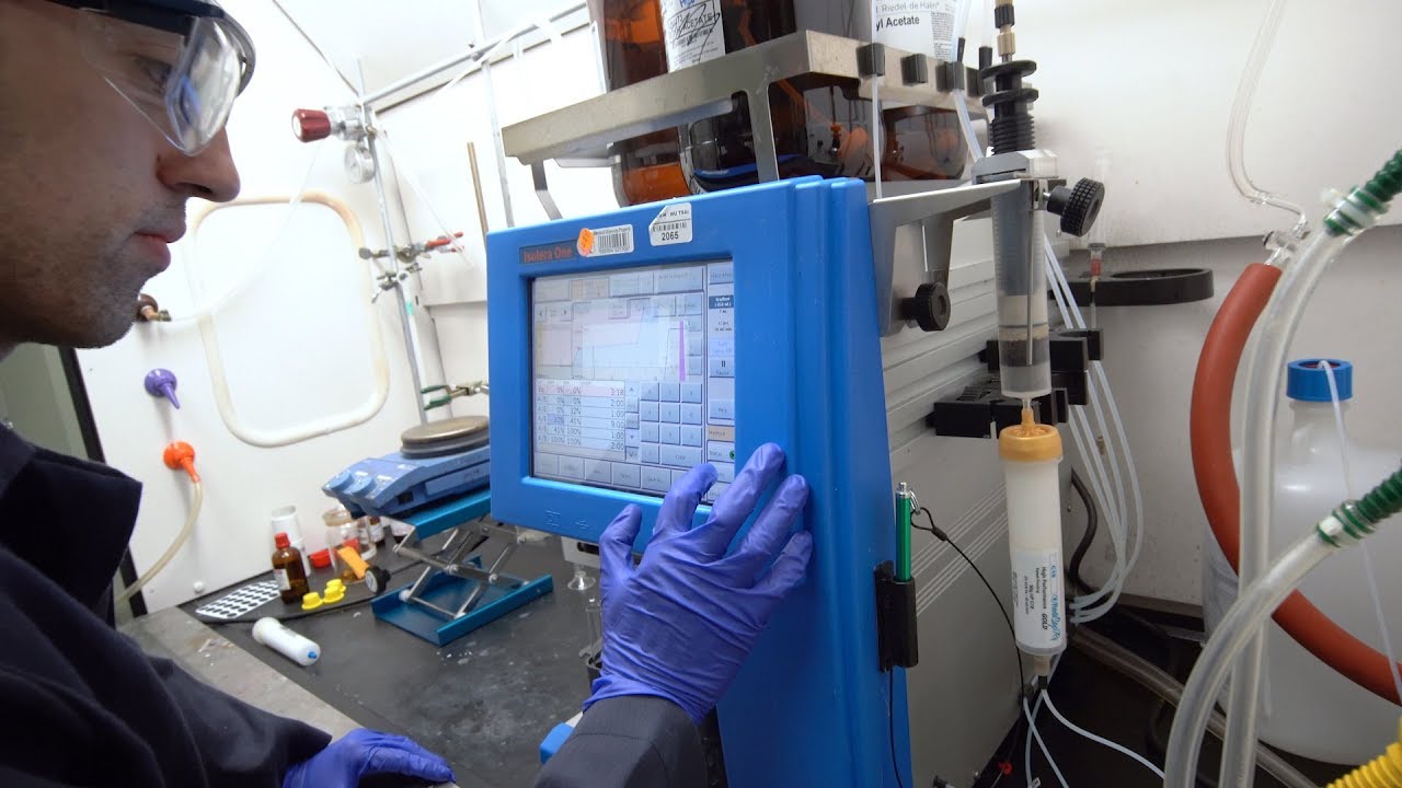 Stanford ChEM-H Knowledge Centers expand access to technology, training