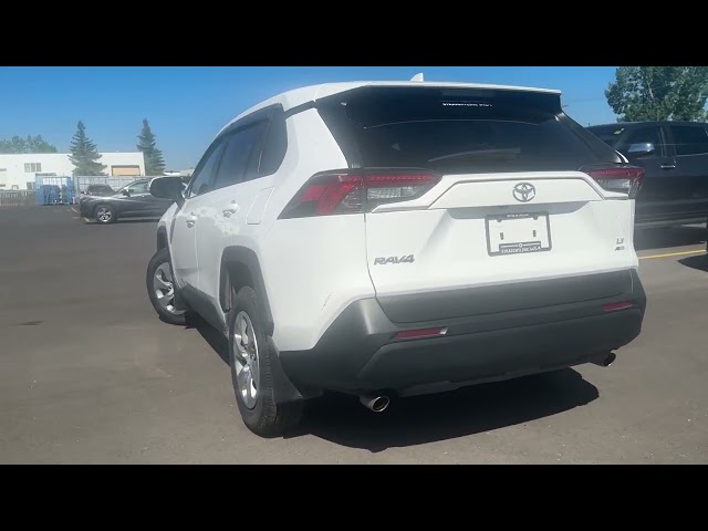 2022 Toyota RAV4 LE AWD W/ REMOTE STARTER in Cars & Trucks in Calgary