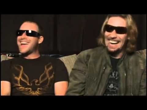 NickelBacK - BackStage & InterView On Tour 2007