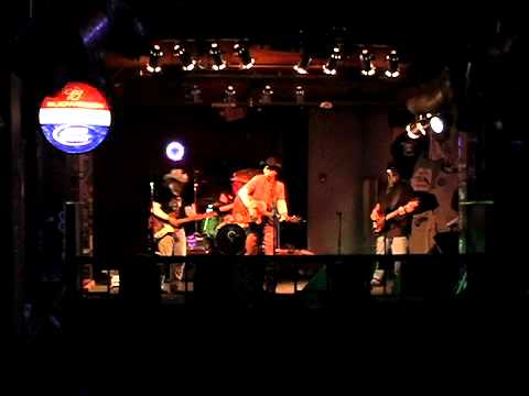 Ricky Fugitt & The Tulsa Roadhammers Cursed Town Live from The Wormy Dog