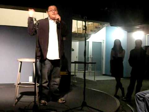 D-Knock performs for Stony Brook Beatboxers at Tabler Cafe's Open Mic Night (09/30/09)