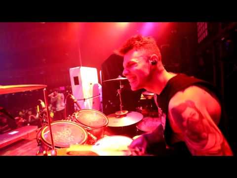 Brent Taddie || Crown the Empire || Prisoners of War || LIVE ||