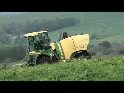 Krone BIG M in 4K ACTION + JD 6620 on swathing 18/05/22