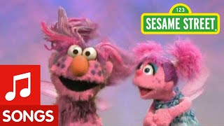 Sesame Street: Same and Different with Elmo and Abby