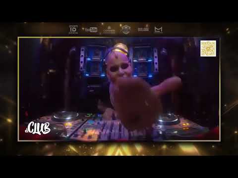 EL CLUB - Nina Flowers