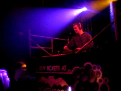Blake Jarrell in Vancouver playing Bittersweet Nightshade 20/03/09