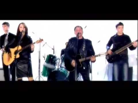 Bolalar va Lola - Undan nimam kam (Official Clip)