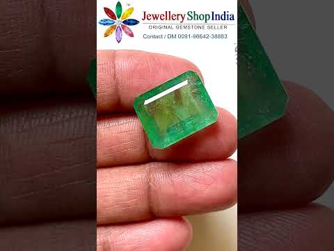 Product video thumbnail