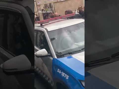 Homem é preso por envenenar bolo em festa