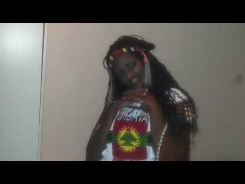 Oromo freedom song by Asantii Hajii 2013 !