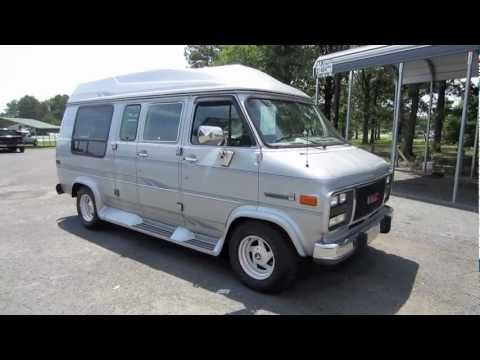 1994 GMC Vandura G2500 Conversion Van Start Up, Engine, and In Depth Tour