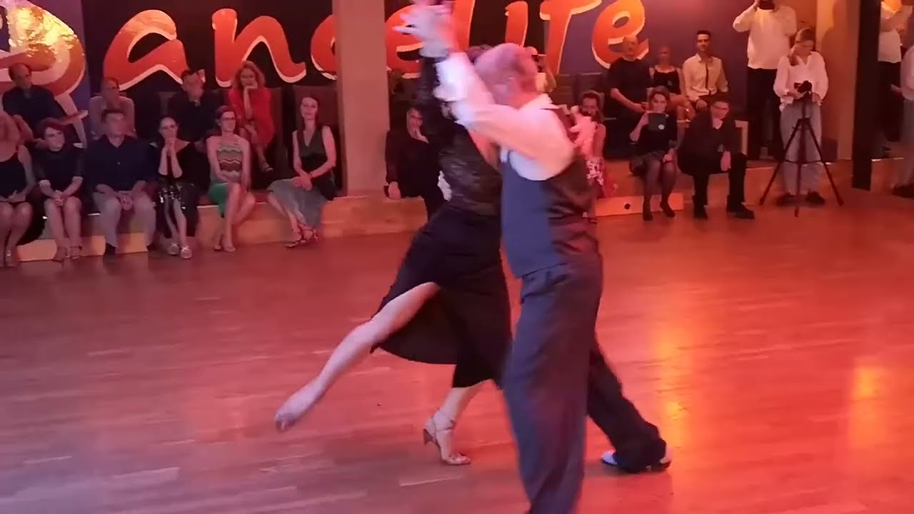 Video thumbnail for Horacio Godoy & Maricel Giacomini at Ljubljana Tango Weekend 5/5
