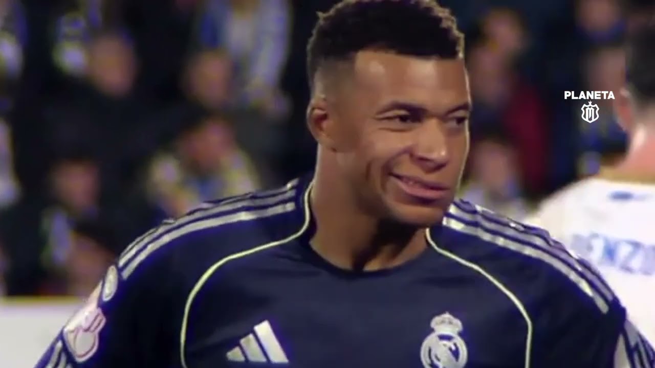 Mbappé salva otra mala noche