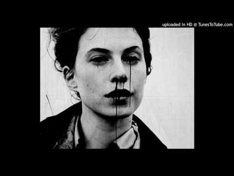 ELHIXIR - Let me Bleed