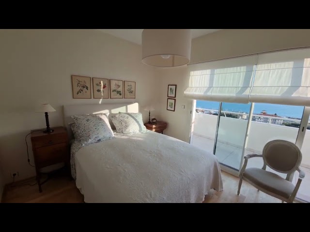 Mentone - attico con piscina privata. € 2.200.000