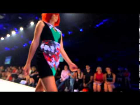 LMFF 2013 L'Oréal Paris Runway 06