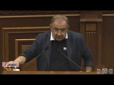 Դուք կհարգե՞ք մի մարդու, ով սագագիր, թե ղազագիր է գրել. Աղվան Վարդանյան