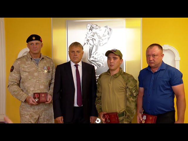 Участников СВО из Ангарска наградили орденами Мужества