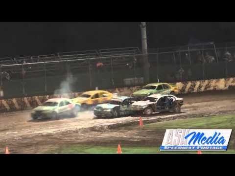 Modified Sedans: Mark Raymont and Ashley Barron Crash - Kingaroy Speedway
