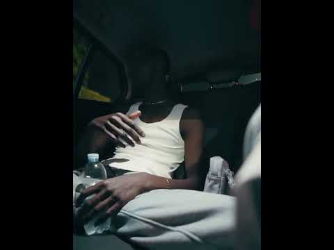 Axell - Ho un fratello in area non sente l'aria