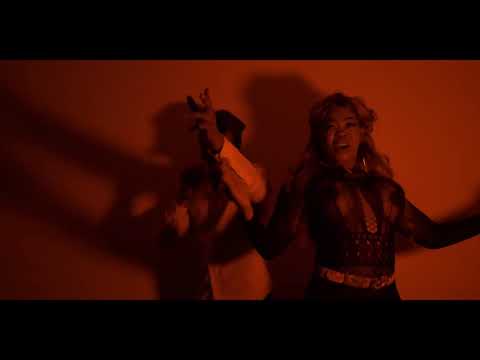 100%SILKS, Queen Ladi Gangsta - Double Tap [Official Video]