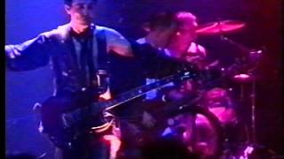 Doctor Deseo - Olas y naufragios - Directo Bilbao 22 de mayo de 1998 08Vias muertas
