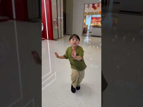 哈哈哈 二宝也跳上瘾了 #萌娃跳舞#萌娃搞笑日常 #骗你生儿子 #越养越上头的人类幼崽 #爱跳舞的宝宝 #cute #萌娃日常 #一起跳舞