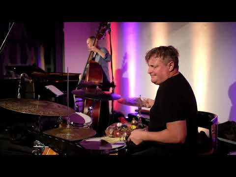 Kris Davis - Save your breath. Live@MultiphonicsFestival