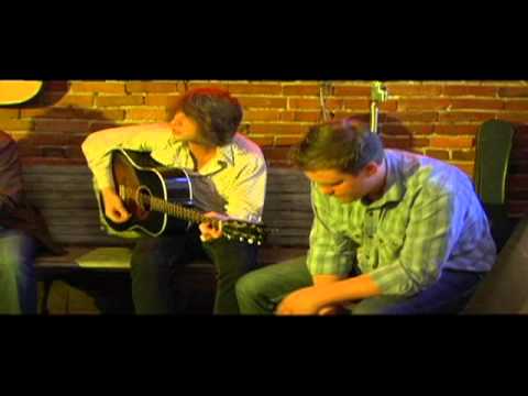 Dylan McDonald and the Avians Unplugged Backwoods Royalty