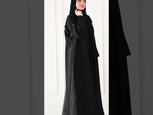 عباية كريب بتطريز اسود