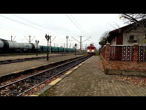 EC 113 făcând manevra în gara Suceava a