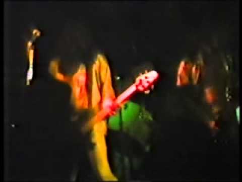 EARTHWORX - Born To Be Wild - live(1982).wmv