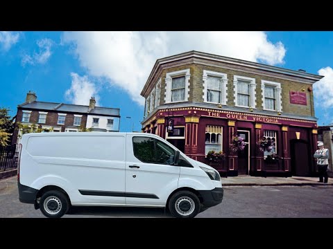 WE BOUGHT A TRANSIT OFF A GEEZER IN A PUB WHAT COULD POSSIBLY GO WRONG ???