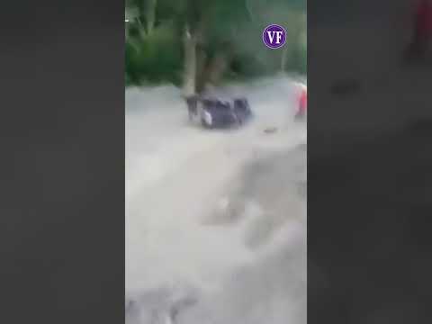 DESLIZAMIENTO DE TIERRA BLOQUEA VIA ENTRE BOCONÓ Y NIQUITAO EN TRUJILLO
