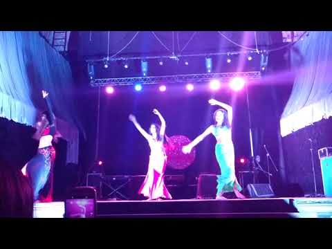 Escuela de Danzas Árabes Aysel Rukan interpretando Nacris de Gastón Chaade