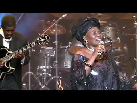Dorothy Masuka - Mandela (Live)