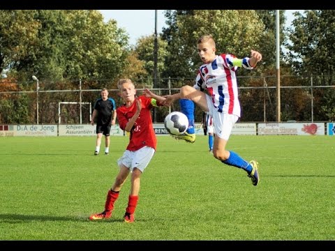 Voetbalwedstrijd Rood-Wit C1 - METO C1
