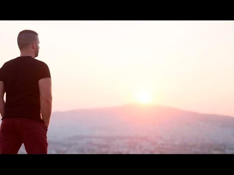 Νίκος Καρακαλπάκης - Σαν Ξυπνάς | Nikos Karakalpakis - San Xipnas (Official Lyric Video)