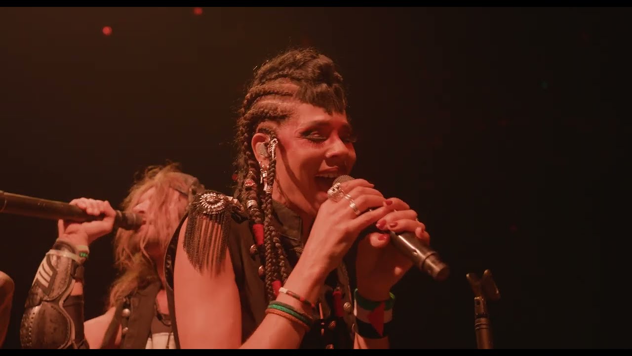 Miniature de la vidéo SHAKA PONK – THE FINAL F*CKED UP TOUR – LE FINAL AU CINÉMA | BANDE-ANNONCE du film Shaka Ponk - The Final Fucked Up Tour