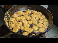 Bateka Puri In Surat Famous Bateka Puri Bateka Ni Patri Potato Chips