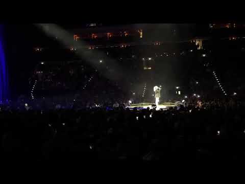 Koncert pro Patrika zahájení..Katka Říhová, Leoš Mareš.Ta Káťa má nádherný hlas. Proč nemá kapelu ????????