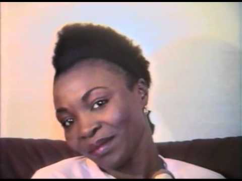 Isabelle Pécher (1989) by Gérard Courant - Cinématon #1092