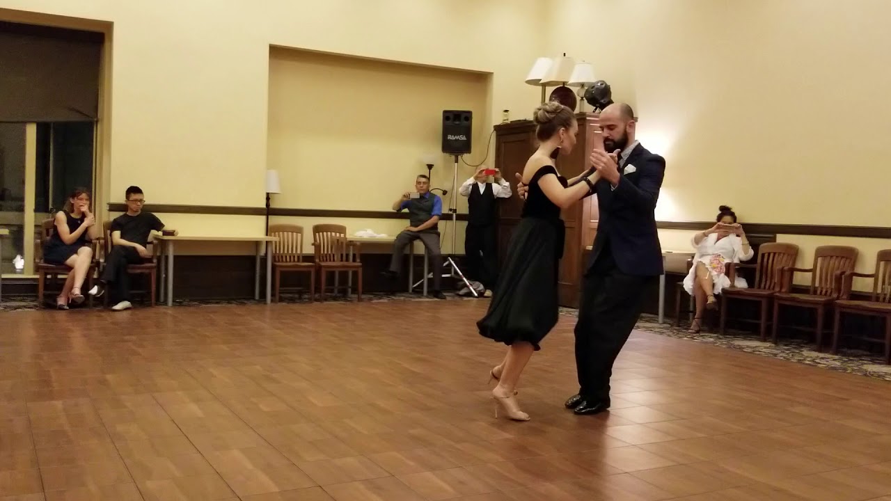 Lorena Gonzalez & Gaston Camejo performance at Milonga La Paz on April 7, 2019 (tango)
