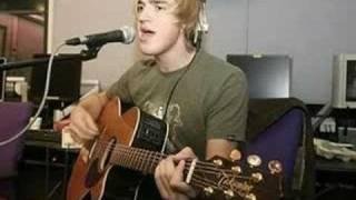 Mcfly - I Kissed A Girl (Radio 1 Live Lounge)