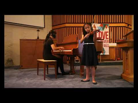 Isabella - Fall Recital 2021 - Twinkle, Twinkle Little Star (Violin)