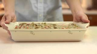 preview picture of video 'Festive Dromedary® Green Bean Casserole'