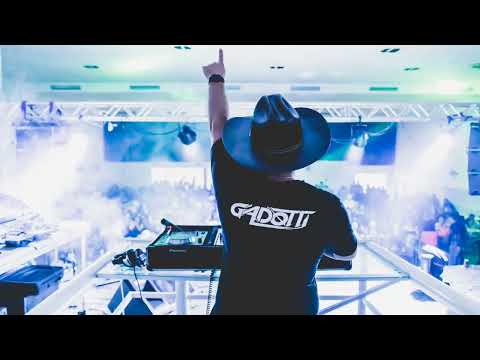 VOU SOCANDO FORTE ATÉ O BARRACO BALANÇAR - GADØTTI