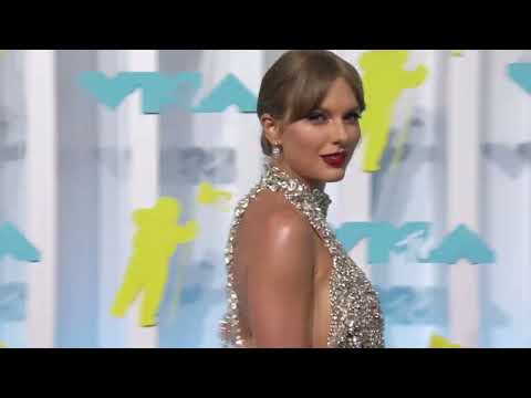 Taylor Swift 2022 MTV VMAs Red Carpet